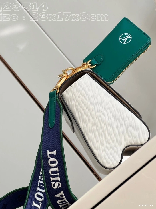 WIS LOUIS VUITTON TWIST MM 1020